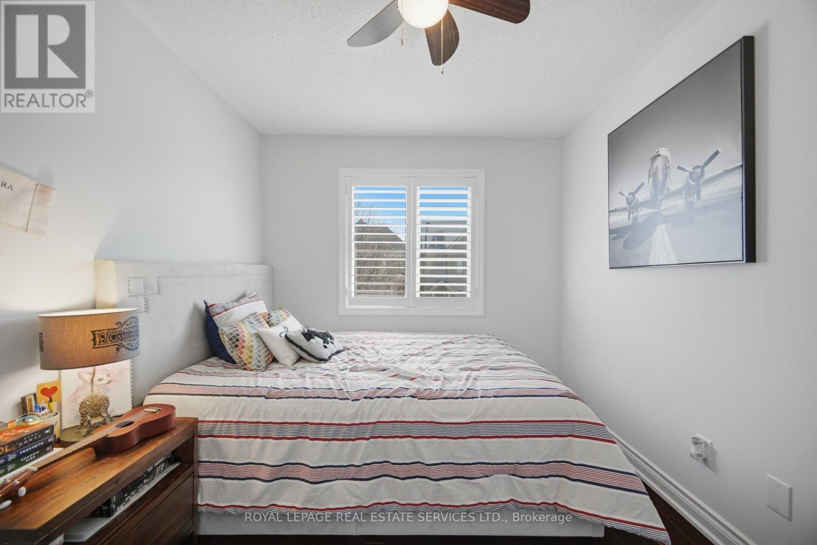 3749 Nightstar Drive, Mississauga, ON - Indoor Photo Showing Bedroom