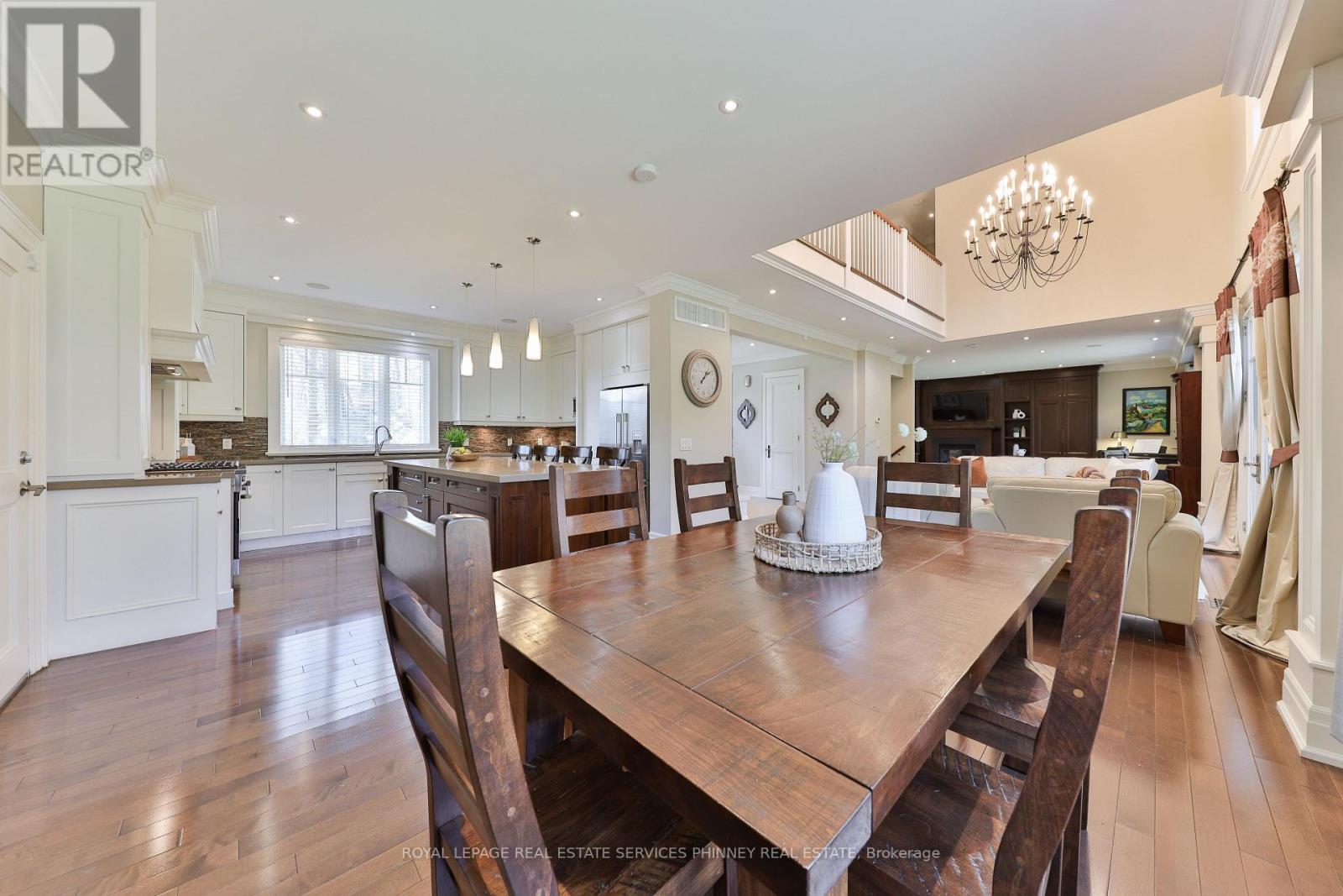 80 Oakes Drive, Mississauga, ON - Indoor Photo Showing Dining Room