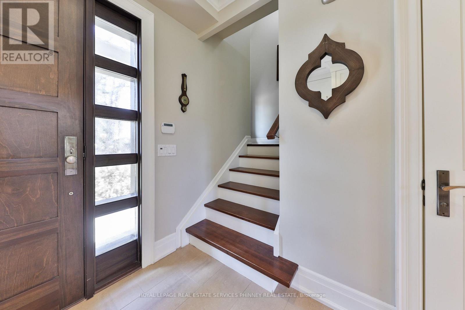 80 Oakes Drive, Mississauga, ON - Indoor Photo Showing Other Room