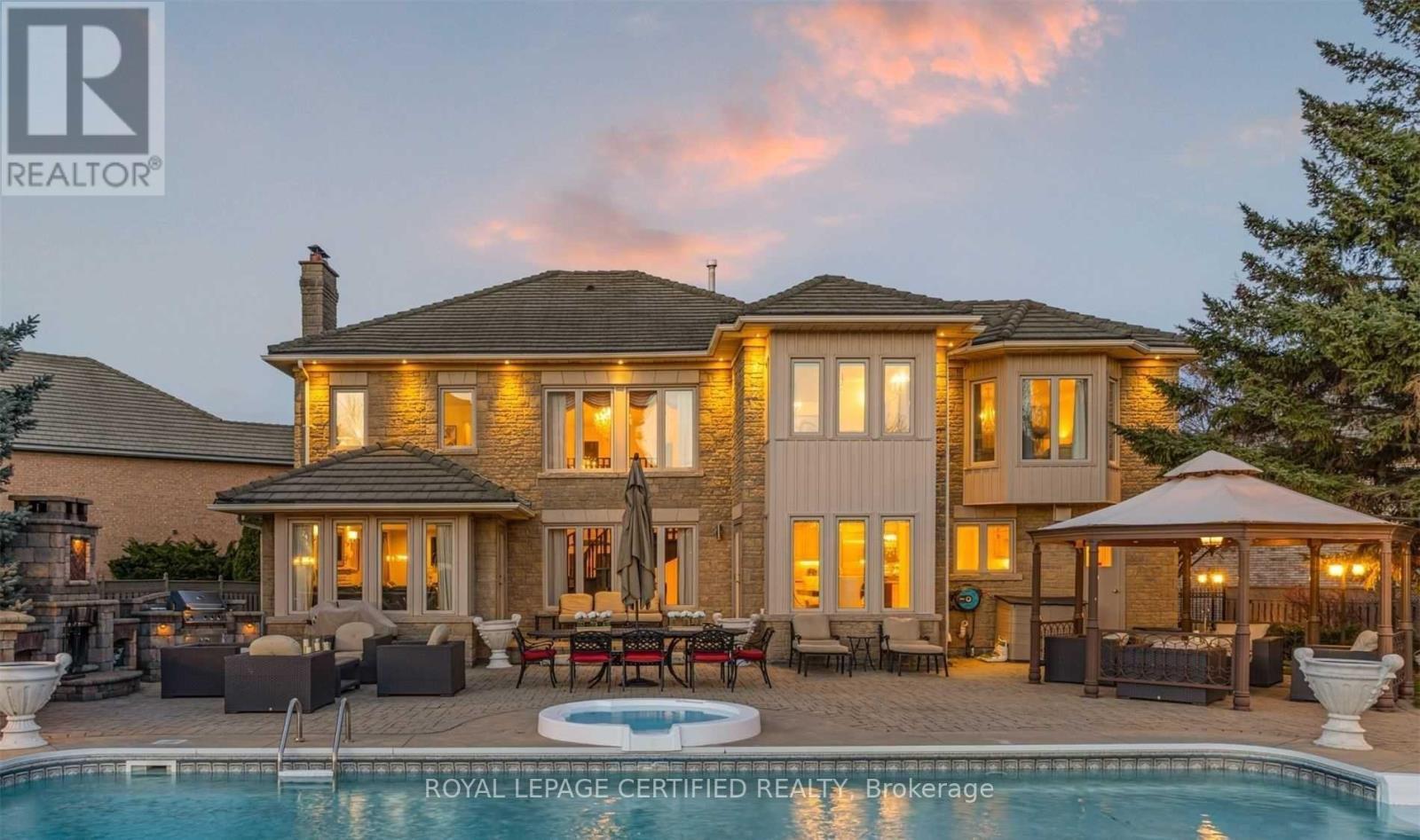 5128 Elderview Court, Mississauga, ON - Outdoor With In Ground Pool With Deck Patio Veranda