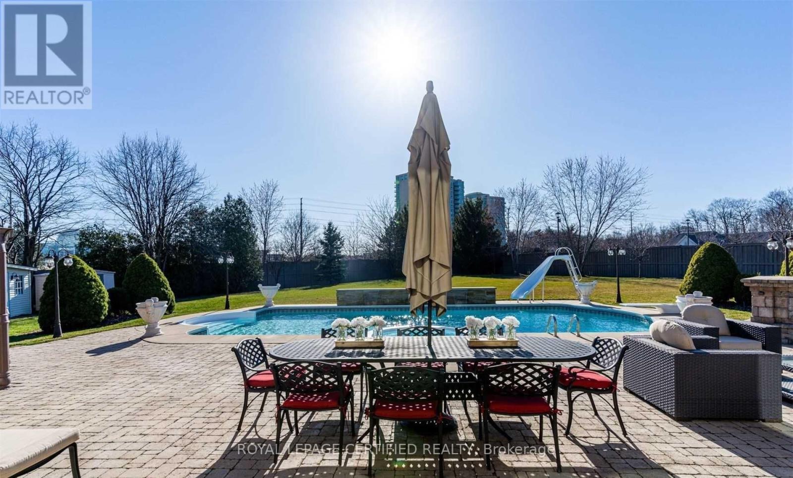 5128 Elderview Court, Mississauga, ON - Outdoor With In Ground Pool With Backyard