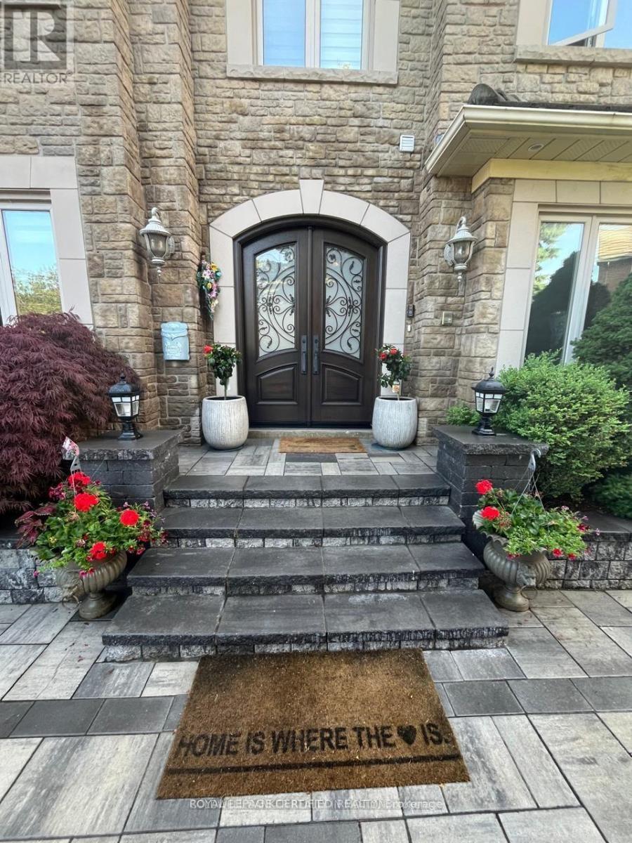 5128 Elderview Court, Mississauga, ON - Outdoor