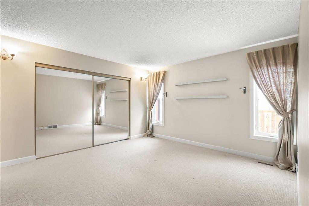 69 Woodington Bay, Winnipeg, MB - Indoor Photo Showing Other Room
