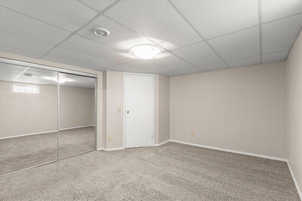 69 Woodington Bay, Winnipeg, MB - Indoor