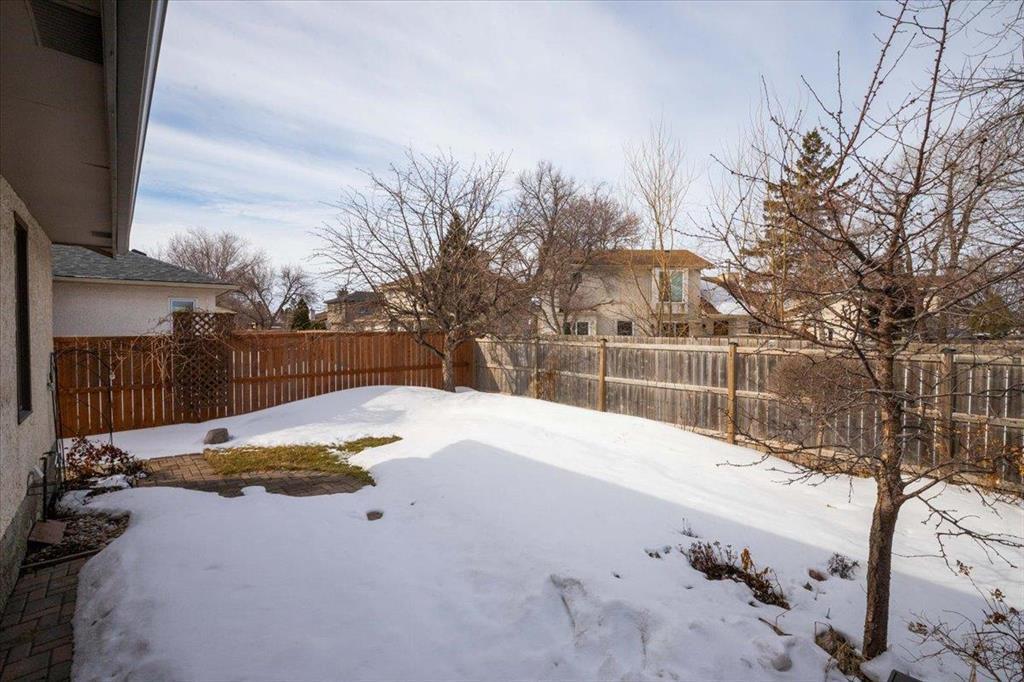 69 Woodington Bay, Winnipeg, MB - Outdoor