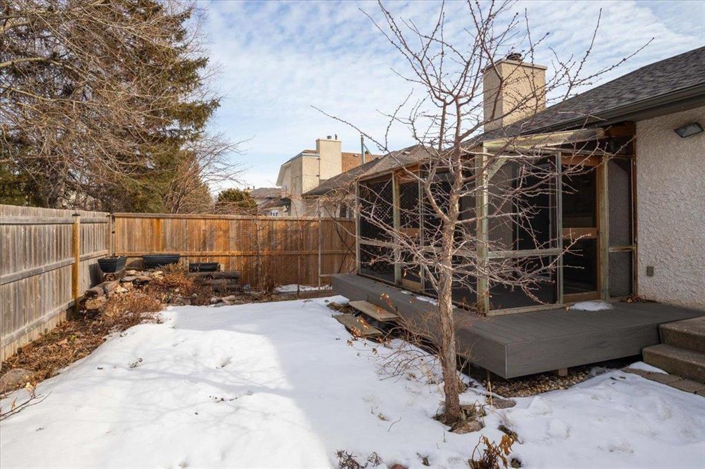 69 Woodington Bay, Winnipeg, MB - Outdoor