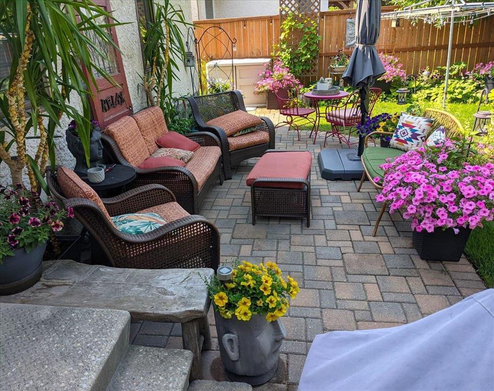 69 Woodington Bay, Winnipeg, MB - Outdoor With Deck Patio Veranda