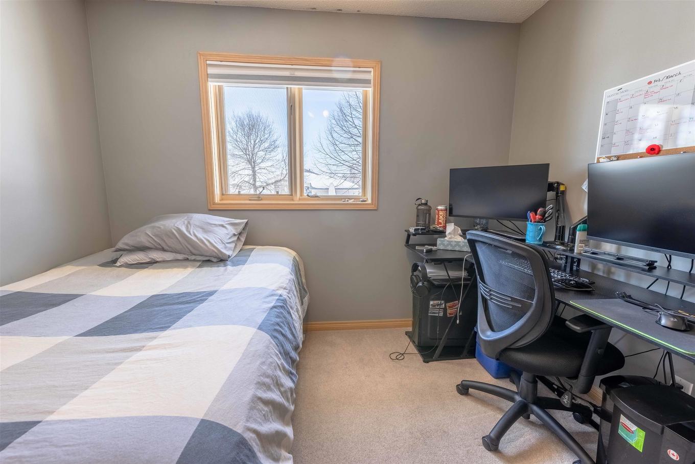 147 Nottingham Crescent, Thunder Bay, ON