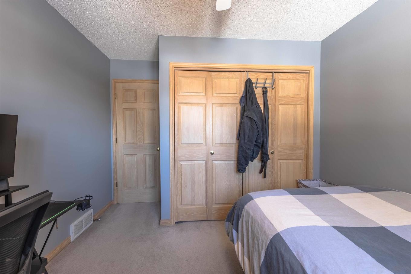 147 Nottingham Crescent, Thunder Bay, ON