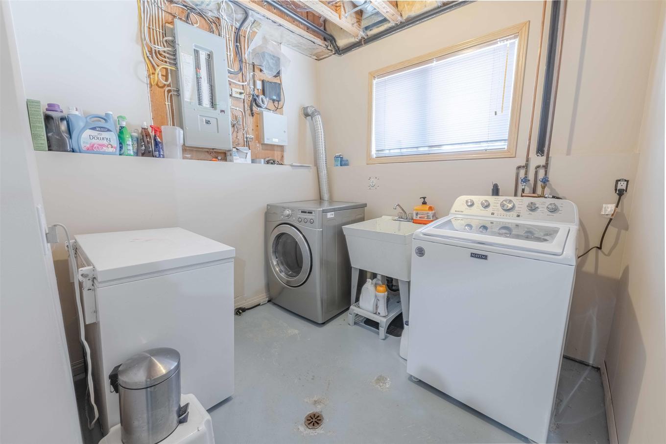 147 Nottingham Crescent, Thunder Bay, ON