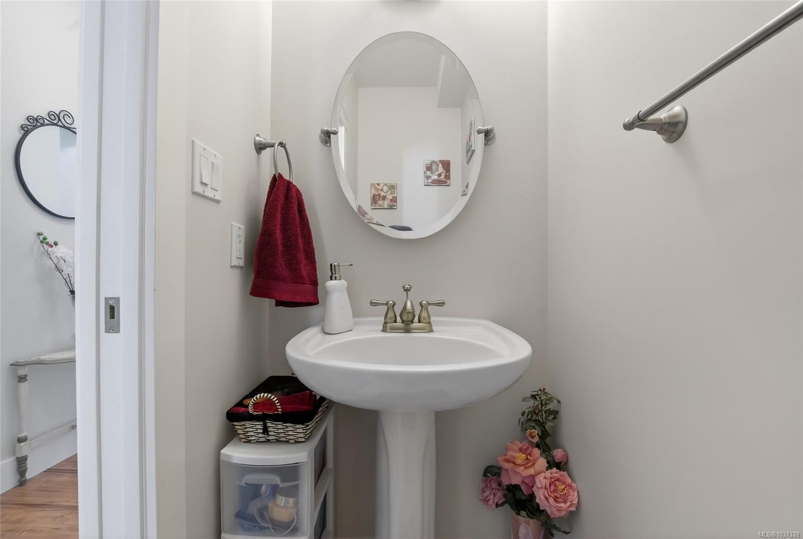 5992 Stonehaven Dr, Duncan, BC - Indoor Photo Showing Bathroom