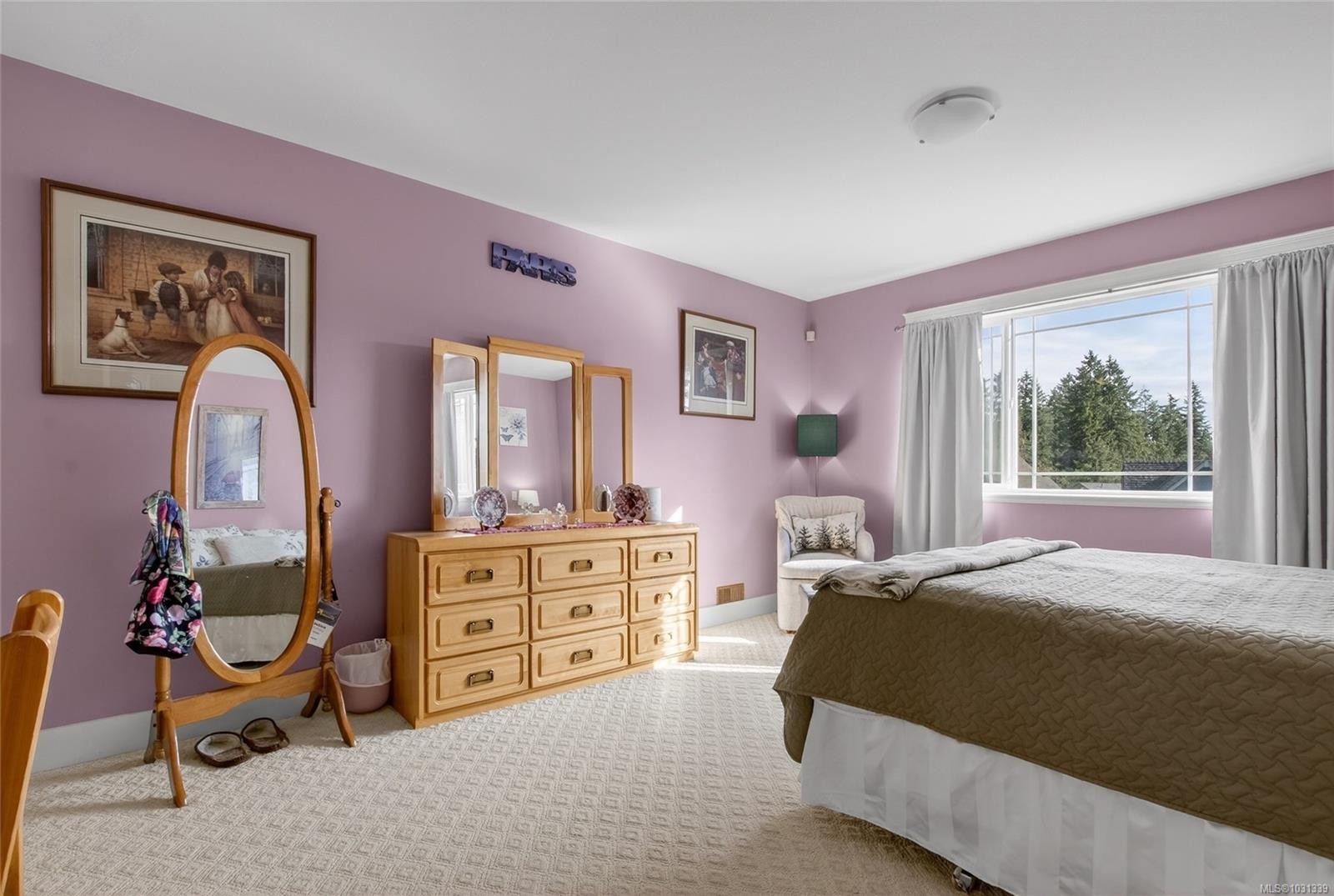 5992 Stonehaven Dr, Duncan, BC - Indoor Photo Showing Bedroom