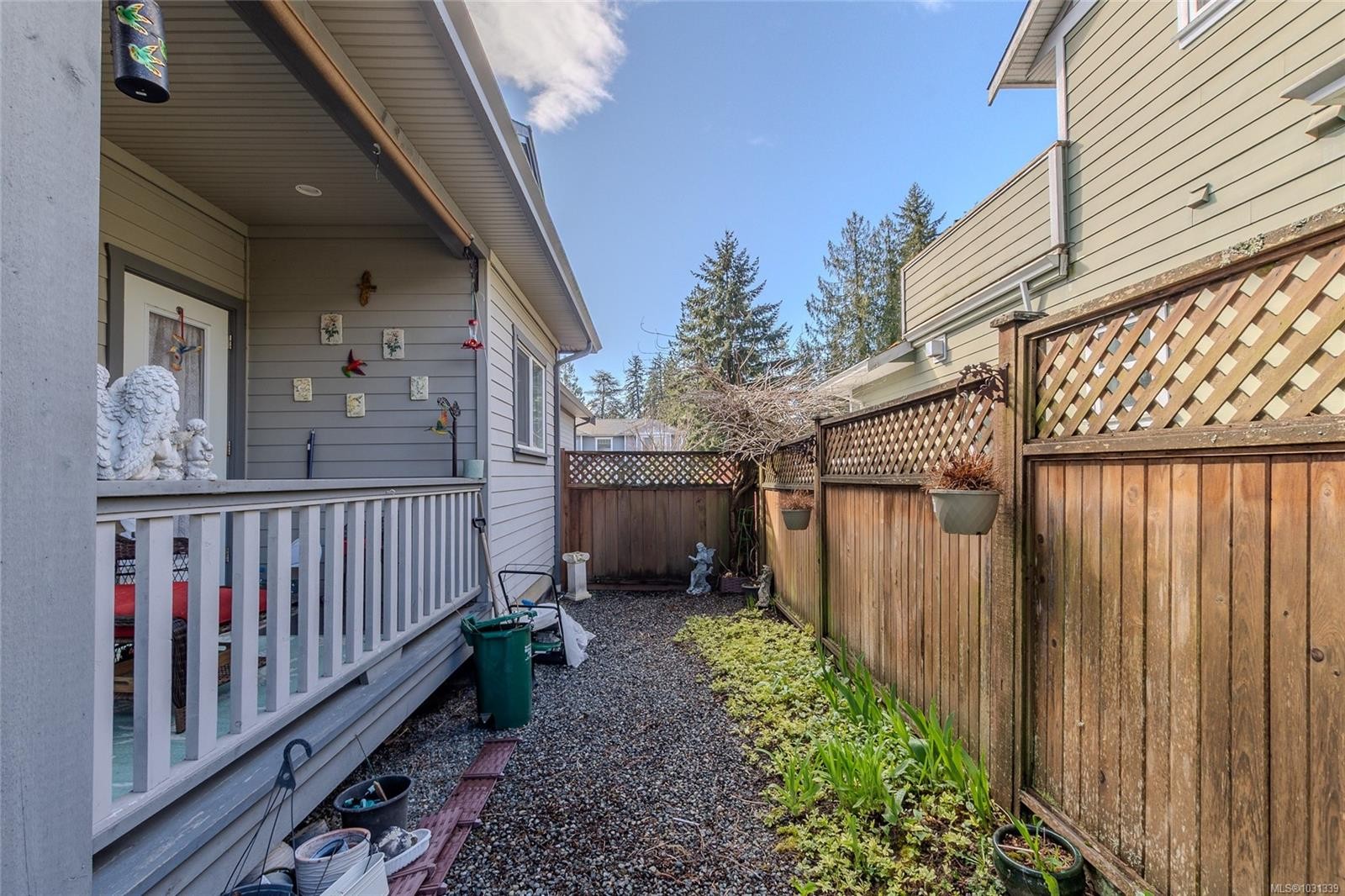 5992 Stonehaven Dr, Duncan, BC - Outdoor With Deck Patio Veranda With Exterior