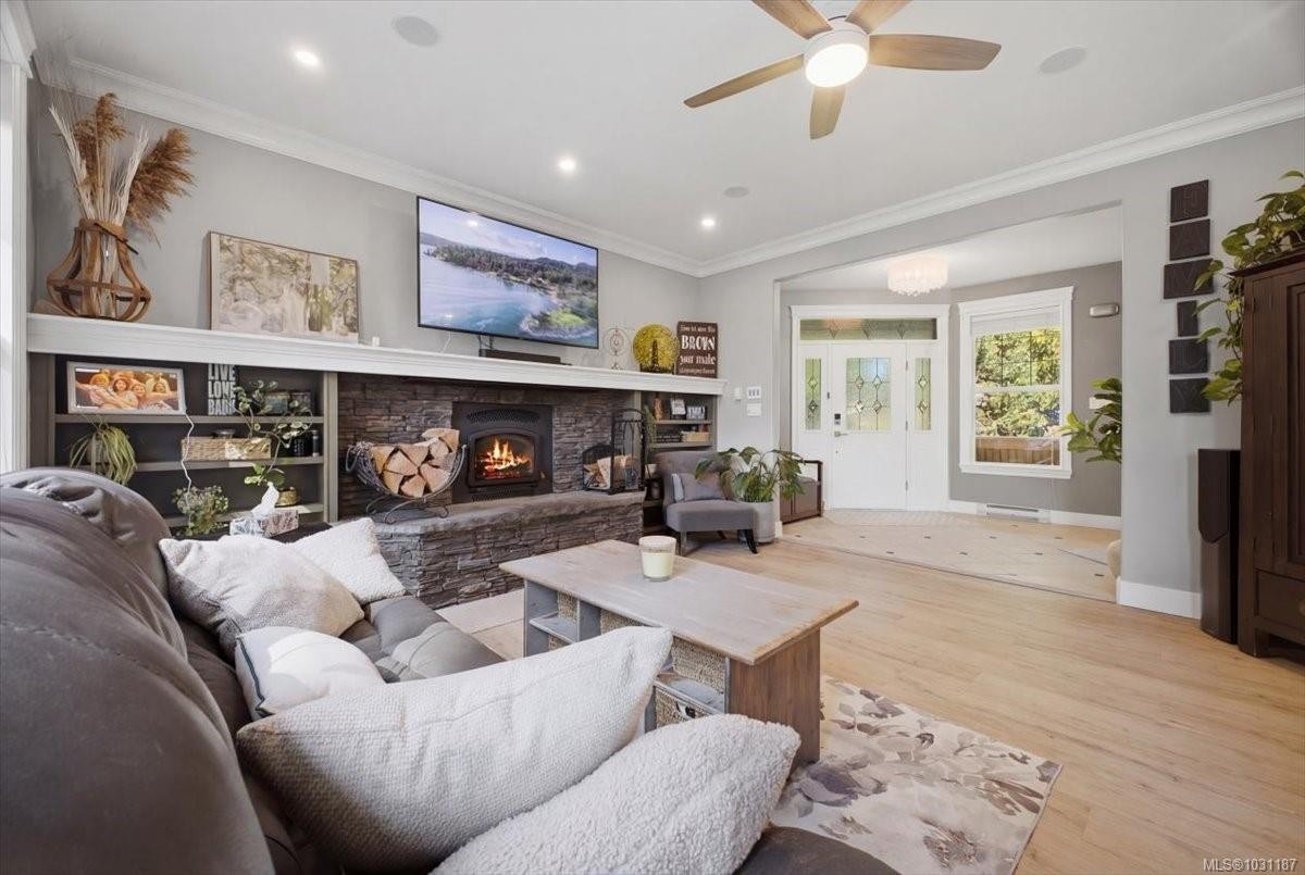 1971 Woodridge Rd, Nanaimo, BC