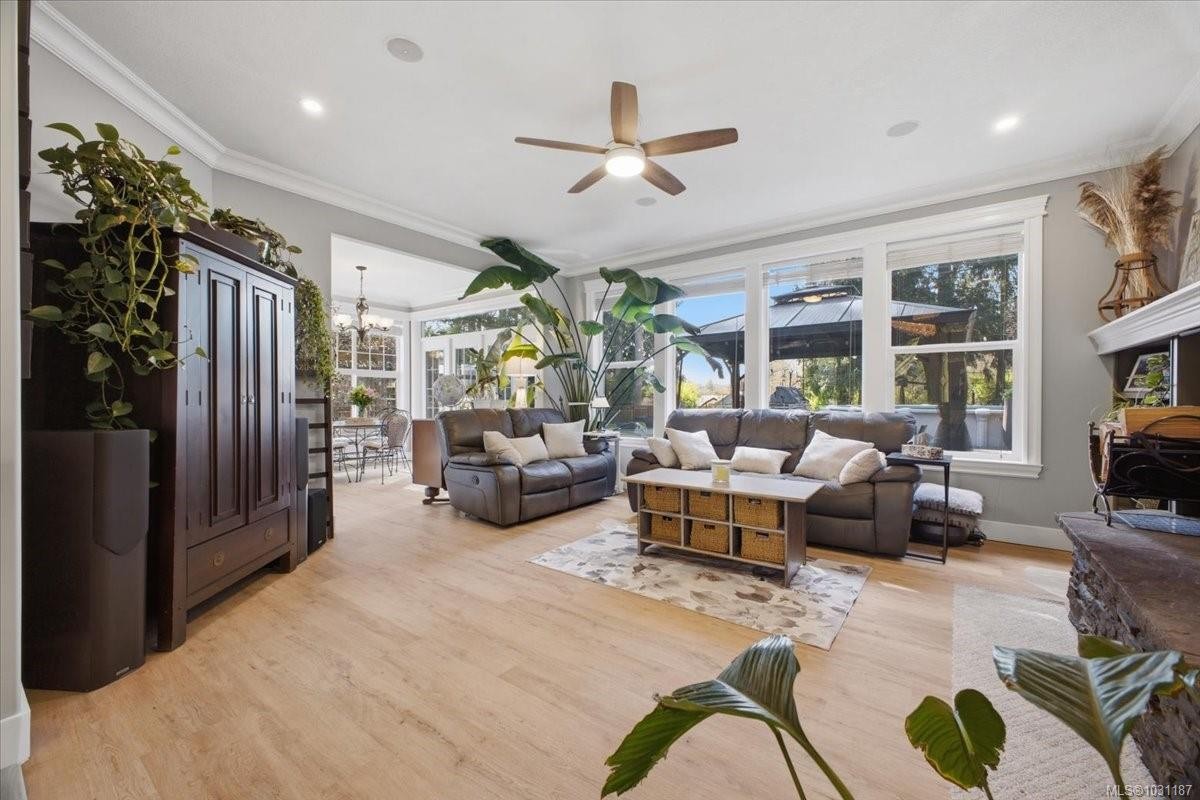 1971 Woodridge Rd, Nanaimo, BC