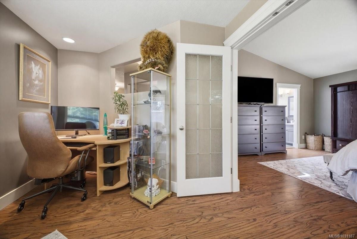 1971 Woodridge Rd, Nanaimo, BC