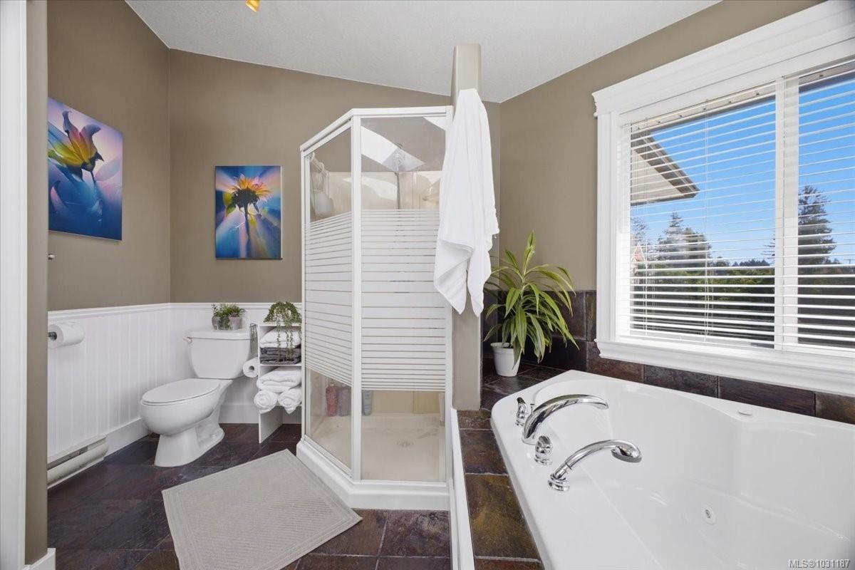 1971 Woodridge Rd, Nanaimo, BC