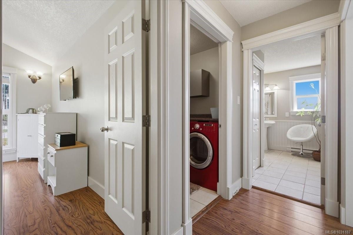 1971 Woodridge Rd, Nanaimo, BC