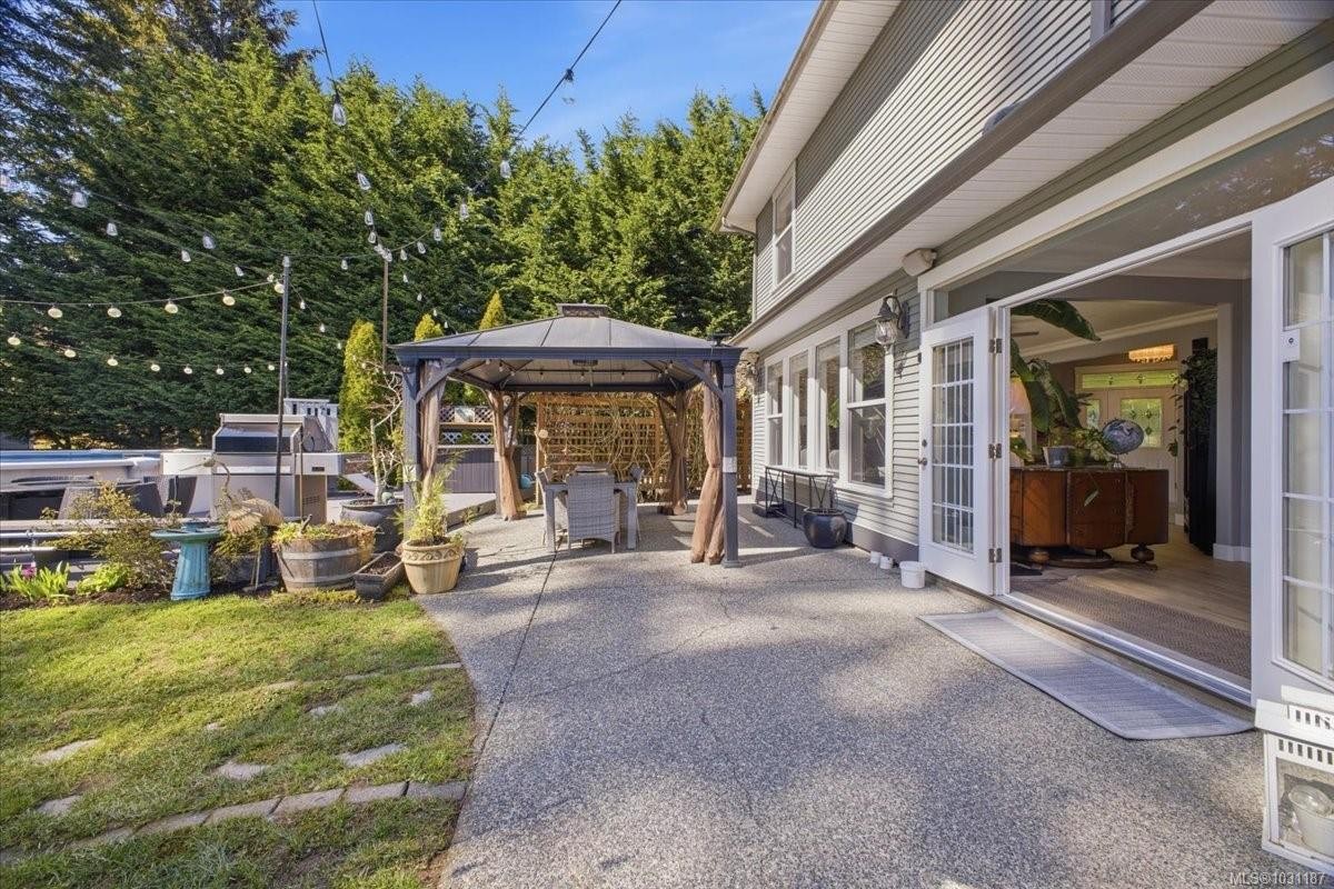 1971 Woodridge Rd, Nanaimo, BC