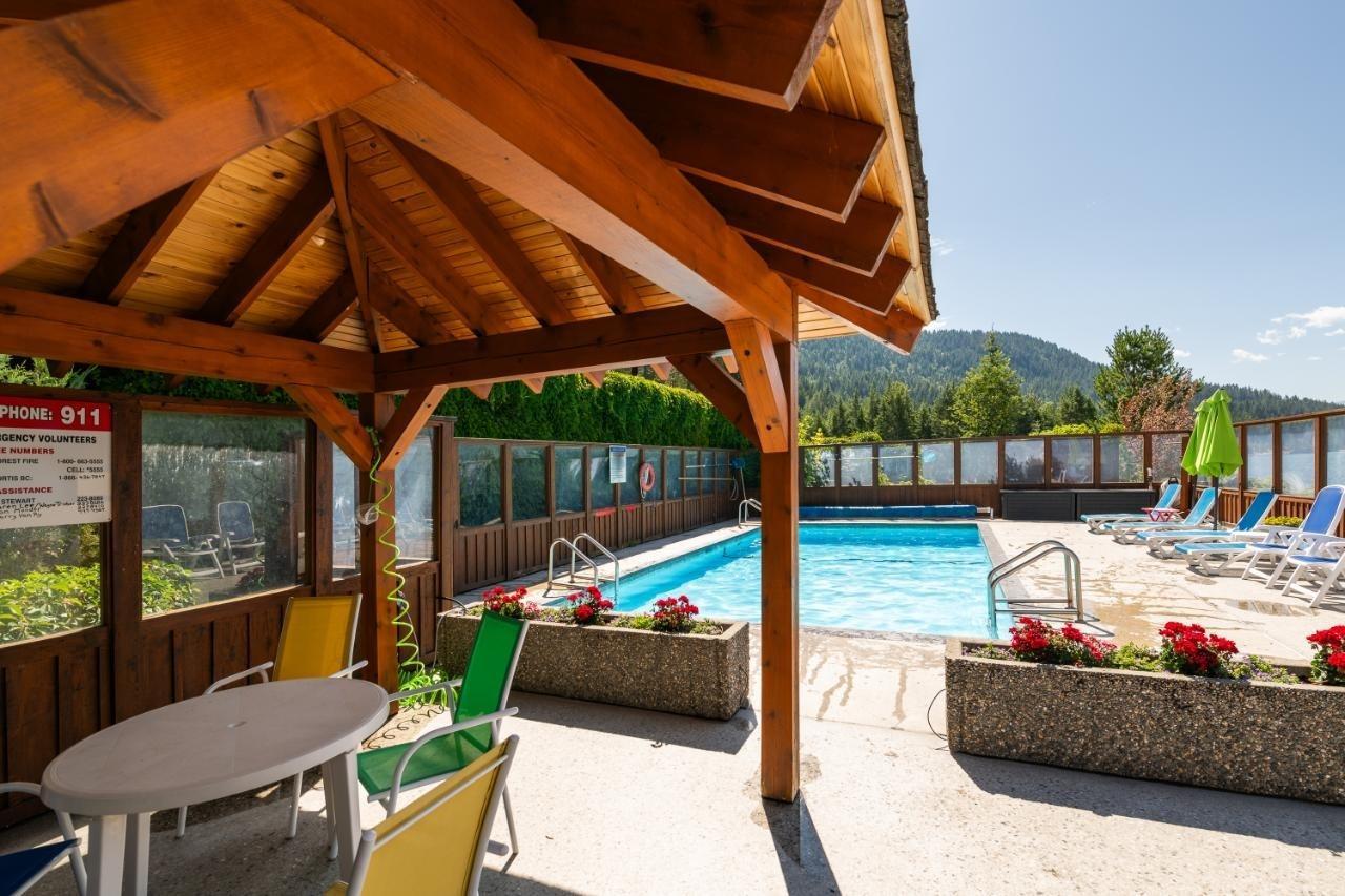 13488 Lakeshore Drive, Boswell, BC - Outdoor With In Ground Pool With Exterior