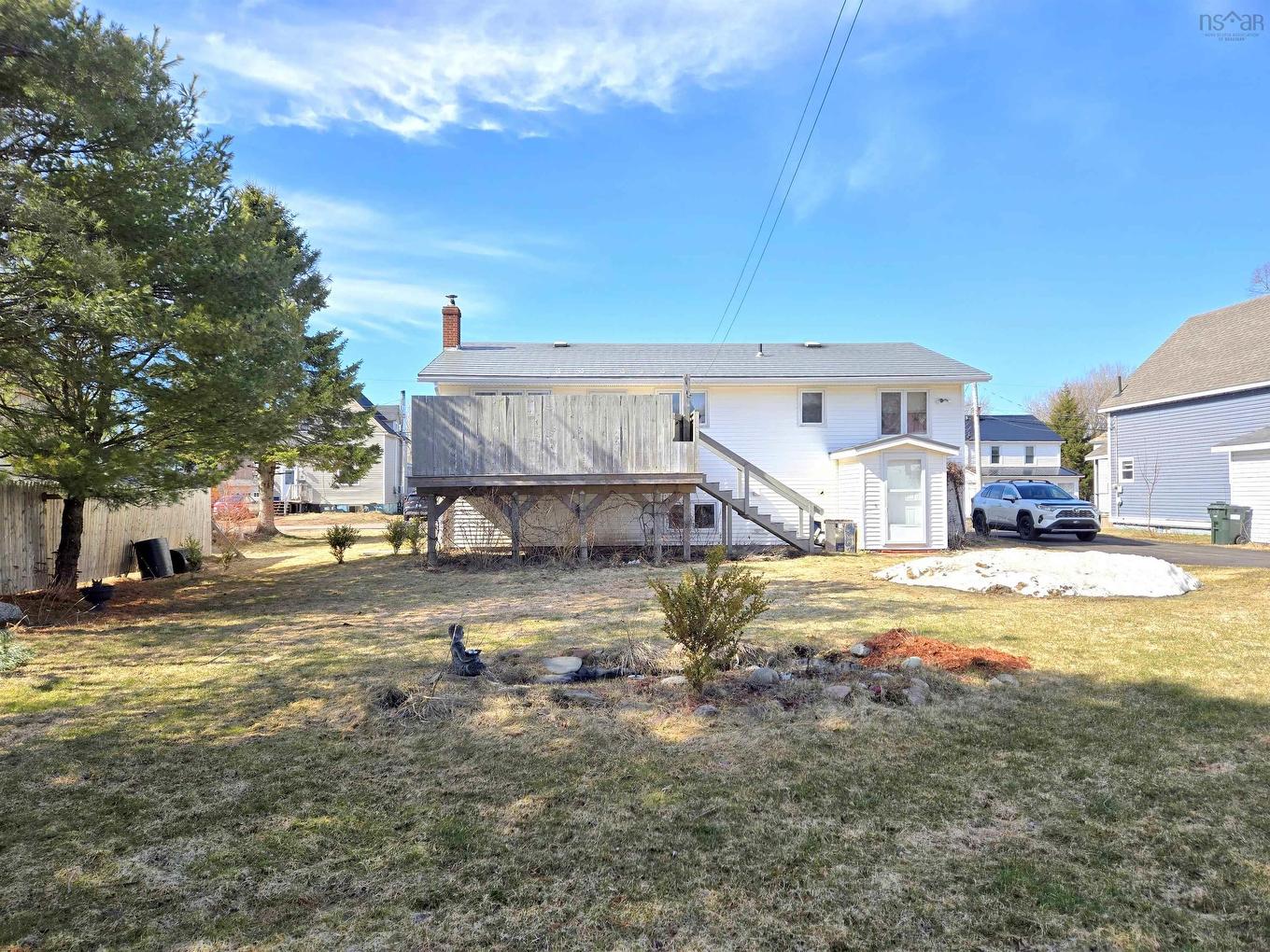 9 Patterson Street, Amherst, NS