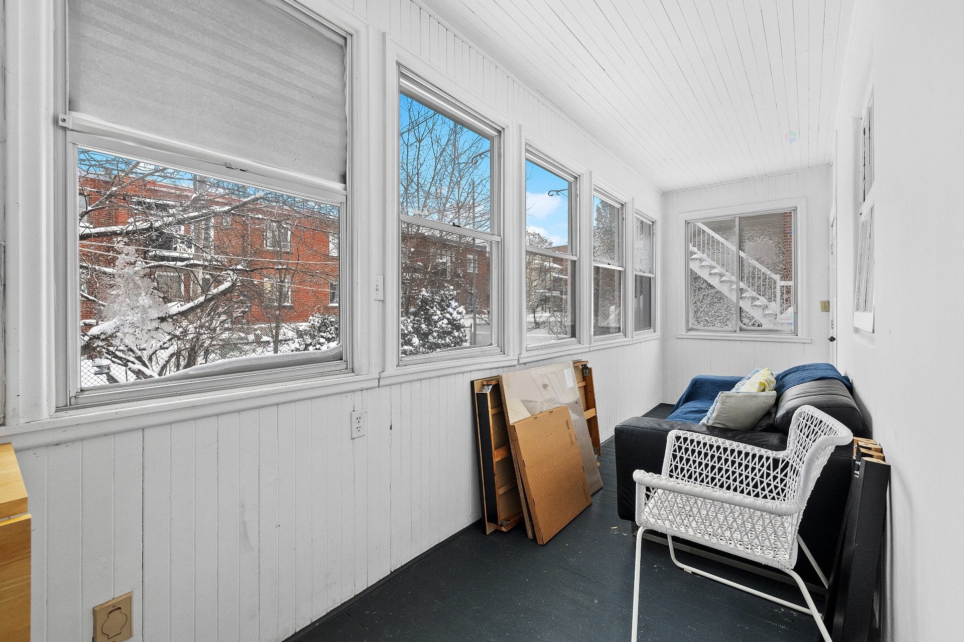 Veranda - 674Z 5E Avenue, Montréal (Lachine), QC - Indoor Photo Showing Other Room