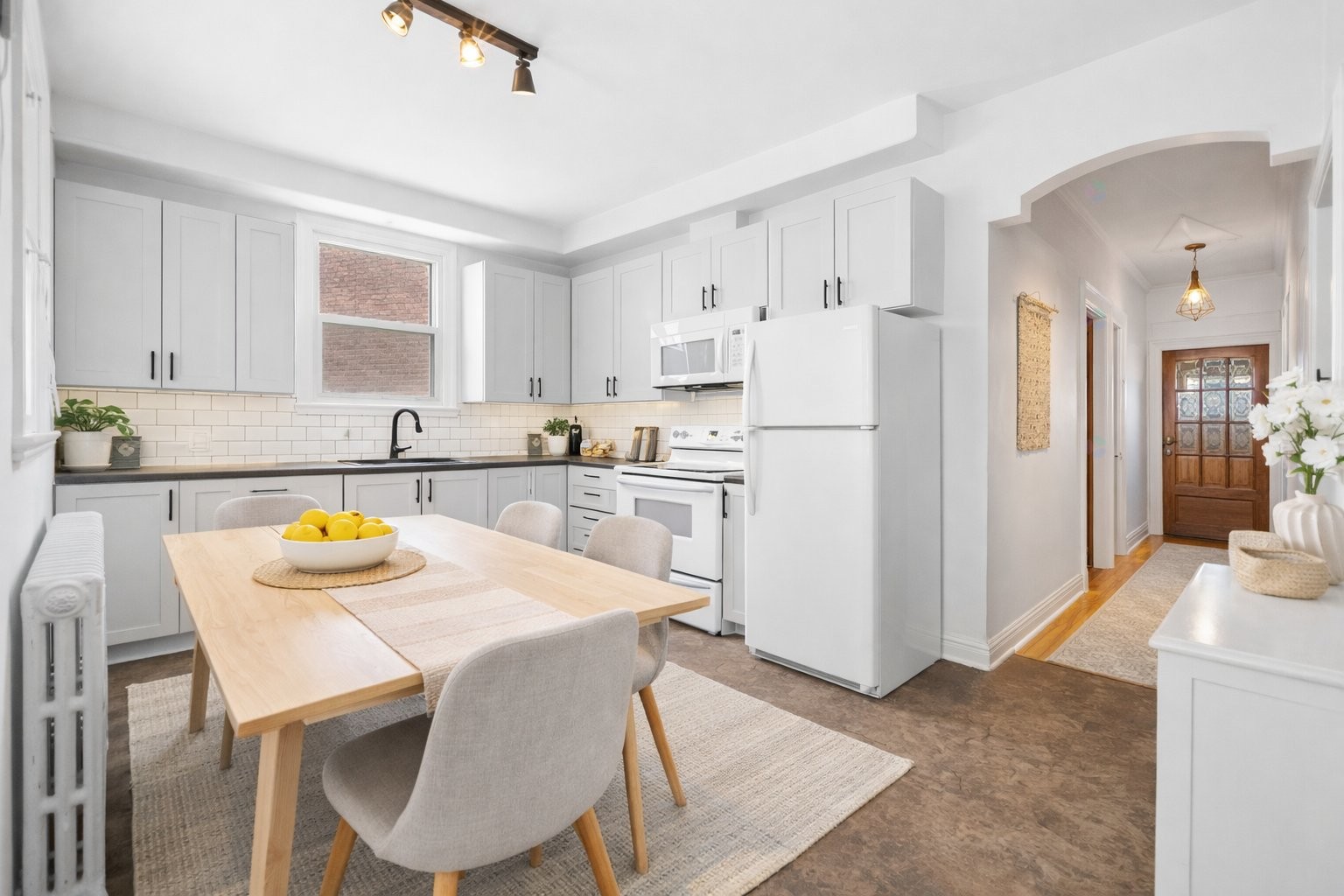 Kitchen - 674Z 5E Avenue, Montréal (Lachine), QC - Indoor