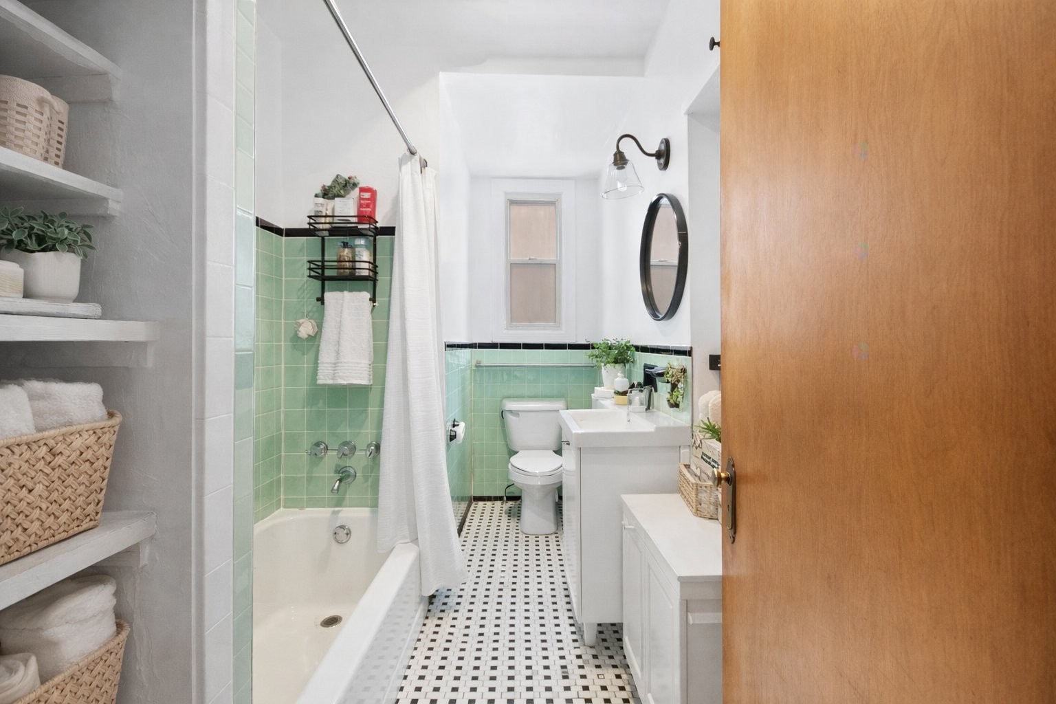 Bathroom - 674Z 5E Avenue, Montréal (Lachine), QC - Indoor Photo Showing Bathroom