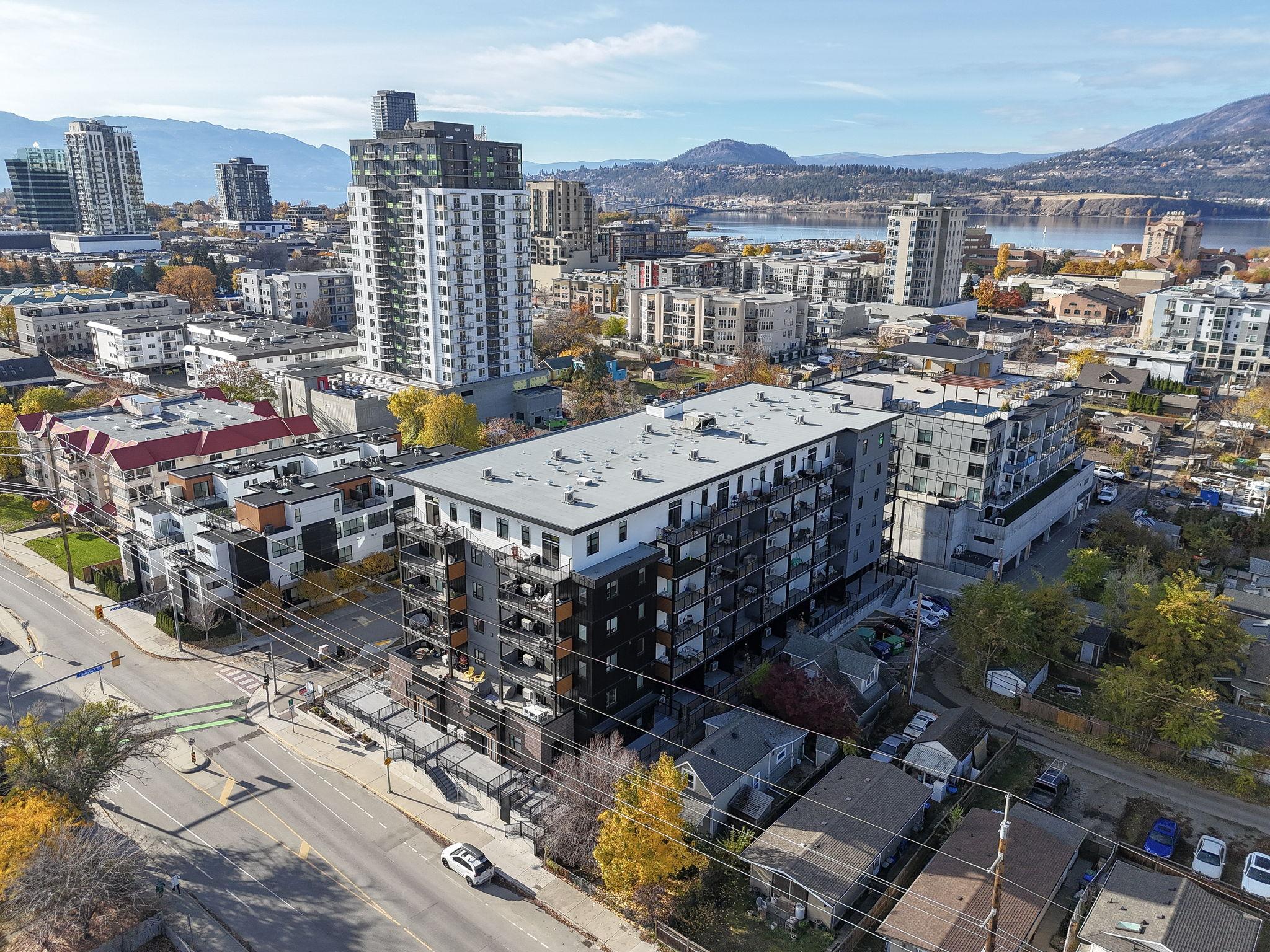 311-660 Cawston Avenue, Kelowna, BC - Outdoor With View