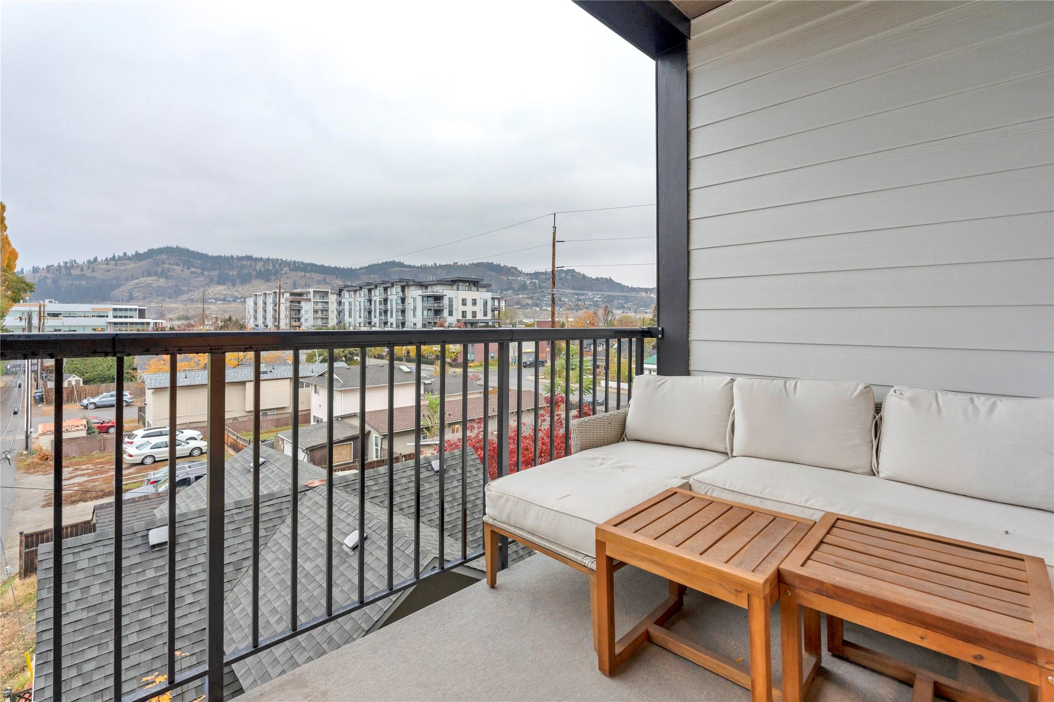 311-660 Cawston Avenue, Kelowna, BC - Outdoor With Deck Patio Veranda With Exterior