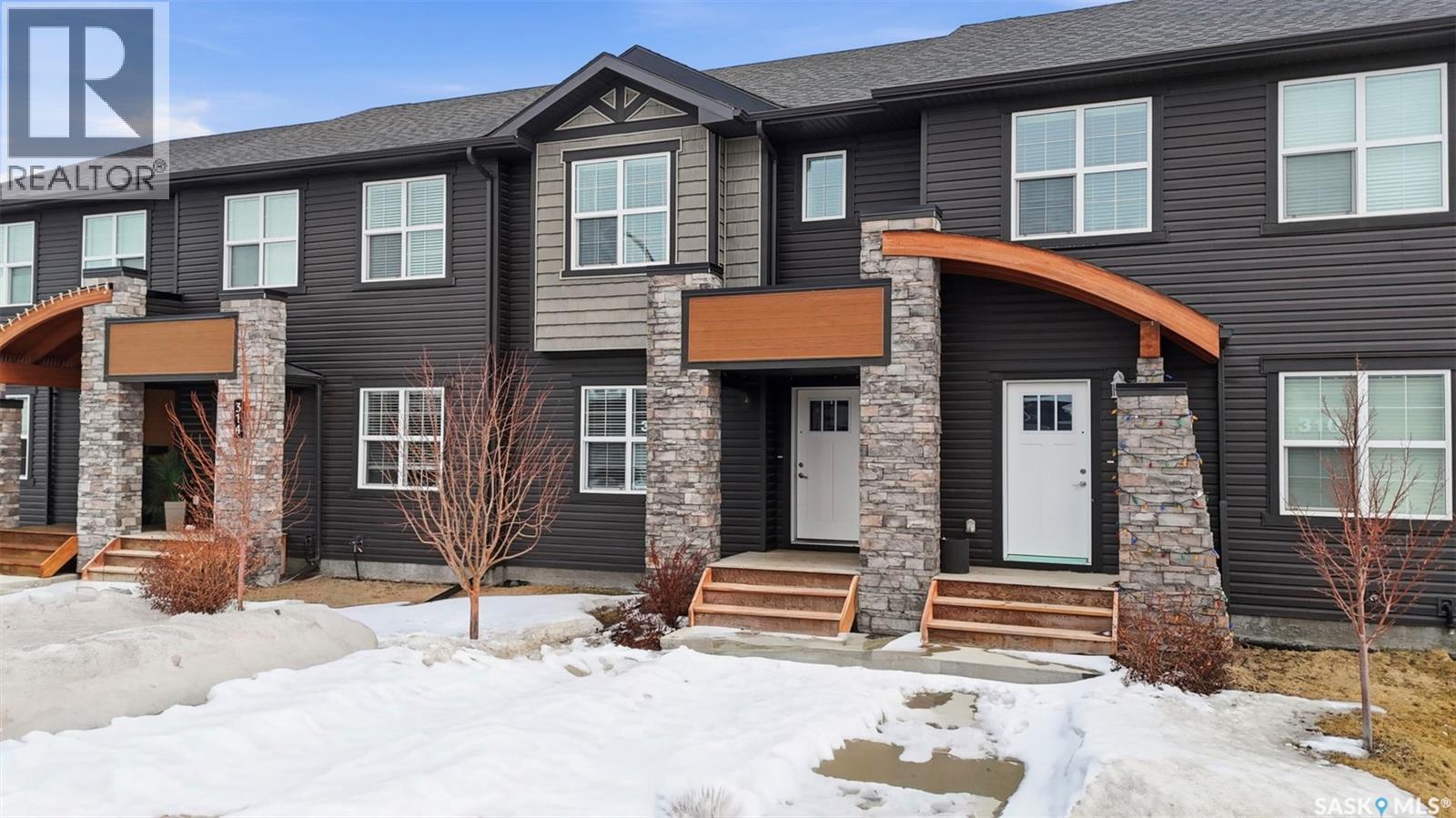 312 Underhill Bend, Saskatoon, SK - Outdoor With Facade