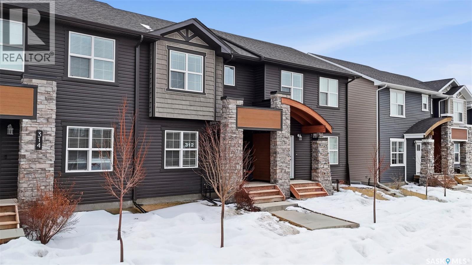 312 Underhill Bend, Saskatoon, SK - Outdoor With Facade