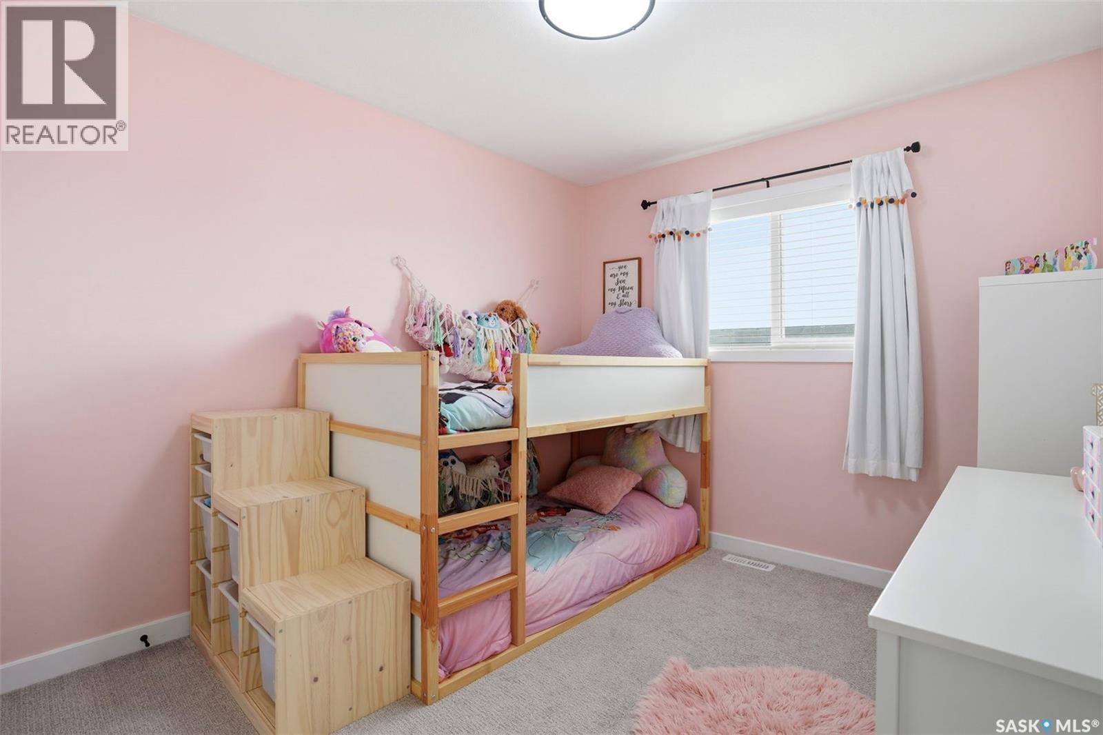 312 Underhill Bend, Saskatoon, SK - Indoor Photo Showing Bedroom