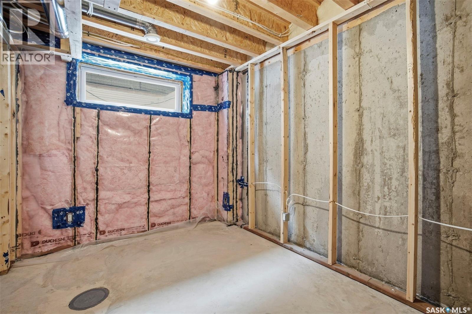312 Underhill Bend, Saskatoon, SK - Indoor Photo Showing Basement
