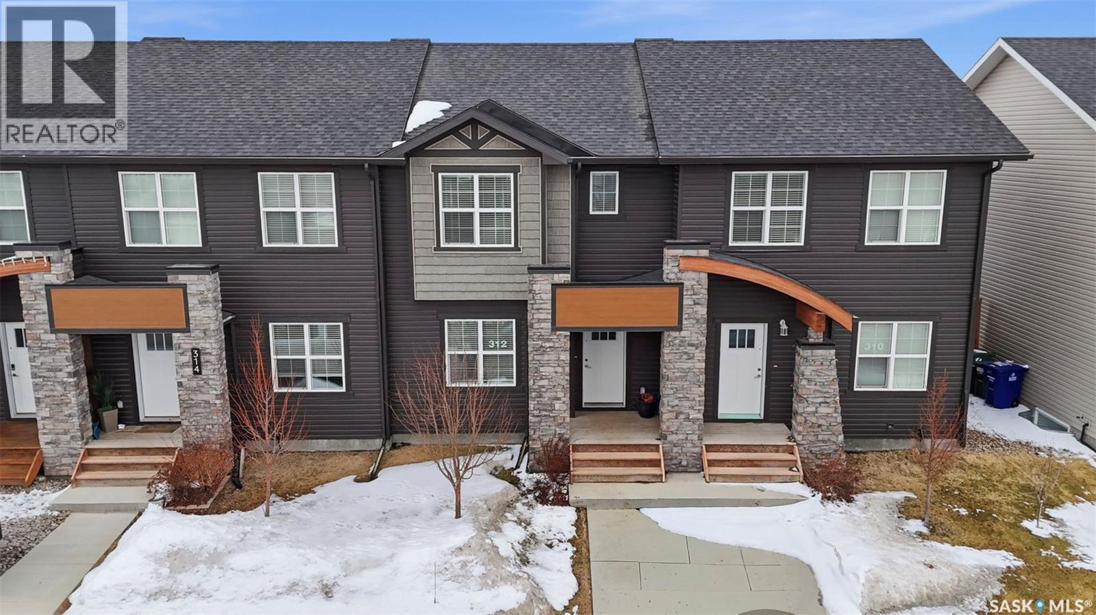 312 Underhill Bend, Saskatoon, SK - Outdoor With Facade