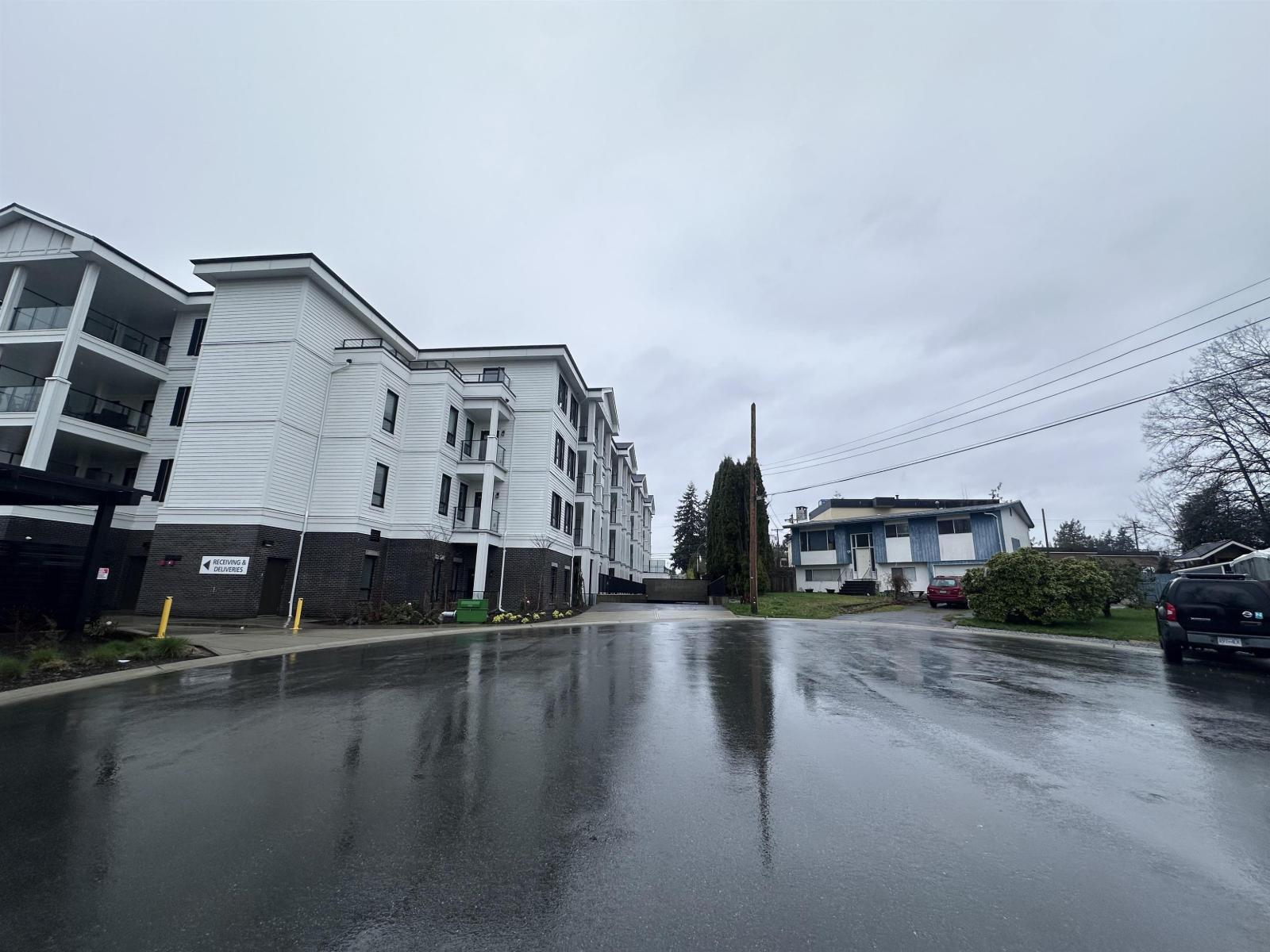 27233 29 Avenue, Langley, BC - Outdoor