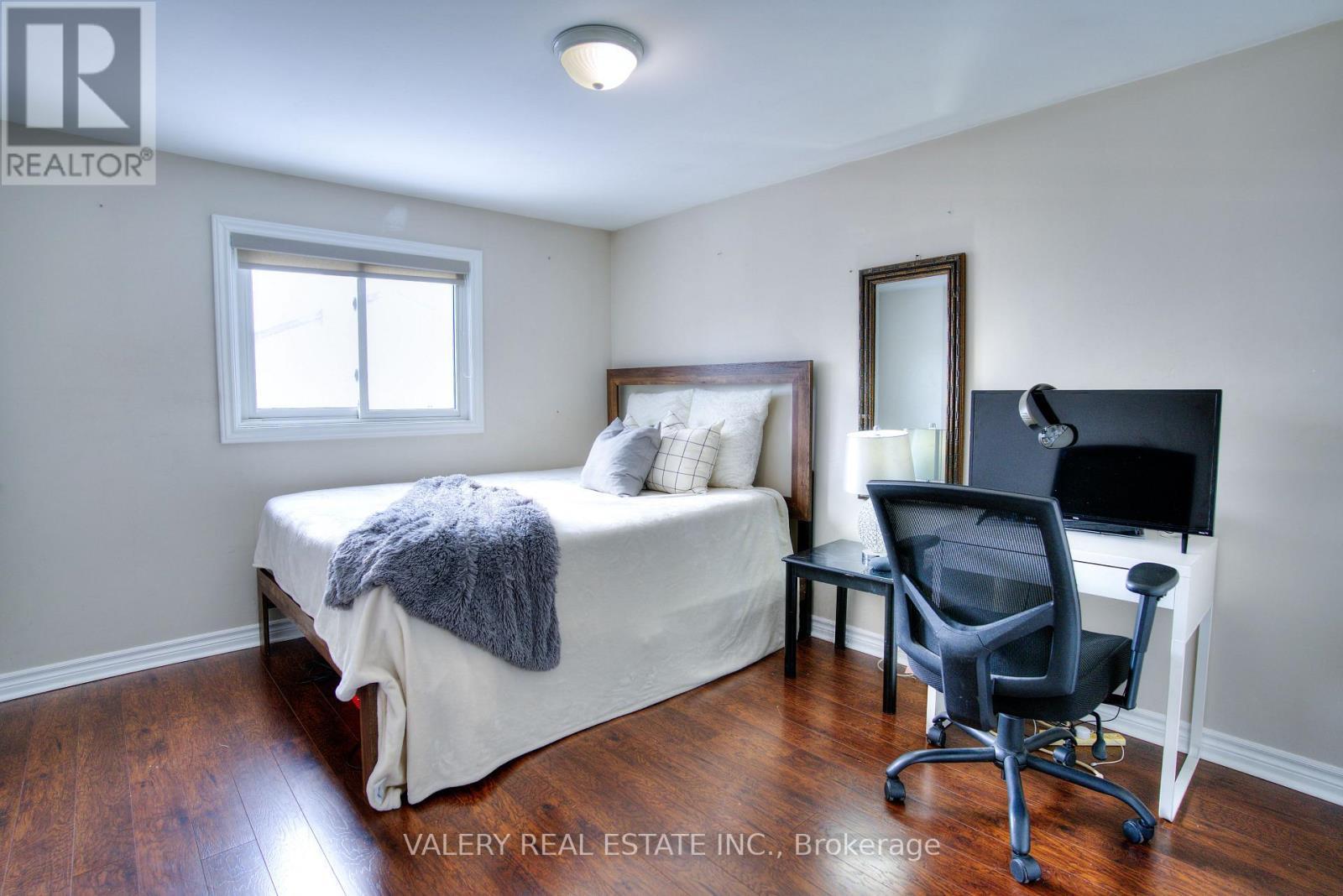 848 Attersley Drive, Oshawa, ON