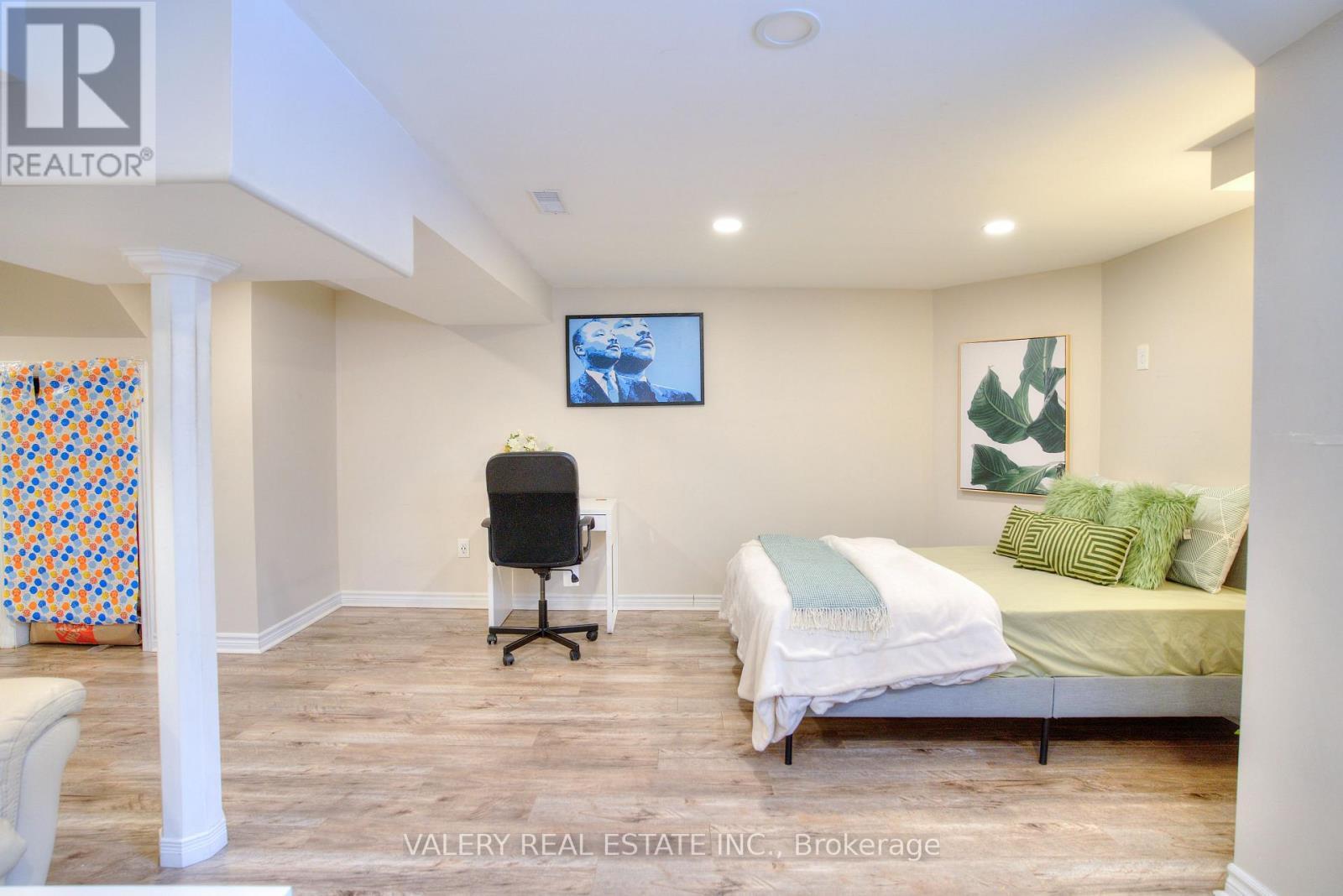 848 Attersley Drive, Oshawa, ON