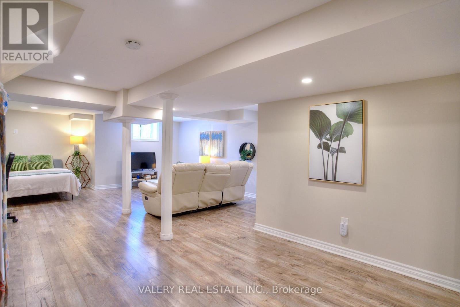 848 Attersley Drive, Oshawa, ON