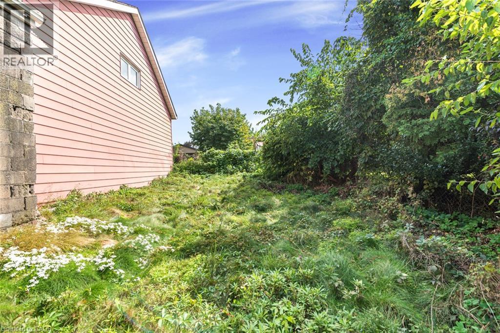 510 John Street N, Hamilton, ON - Outdoor