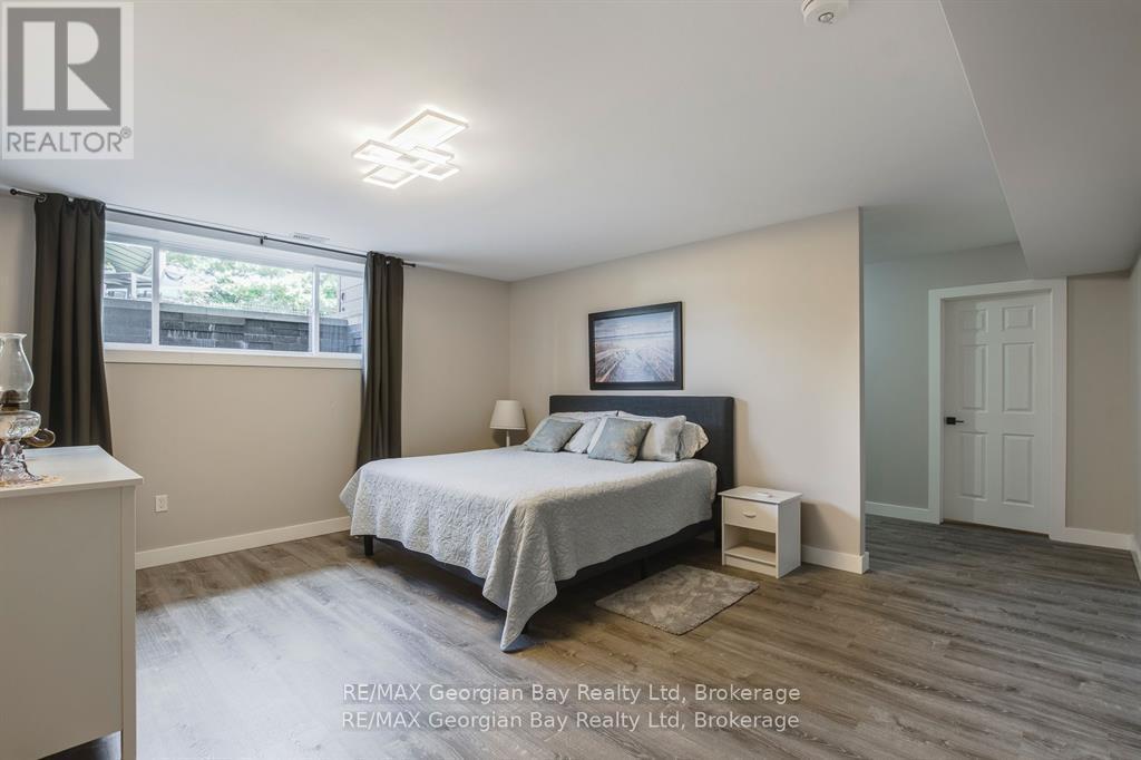165 Wilson Road, Midland, ON - Indoor Photo Showing Bedroom
