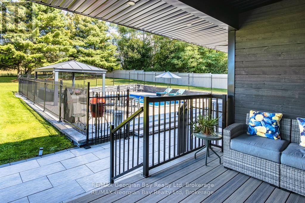 165 Wilson Road, Midland, ON - Outdoor With Deck Patio Veranda