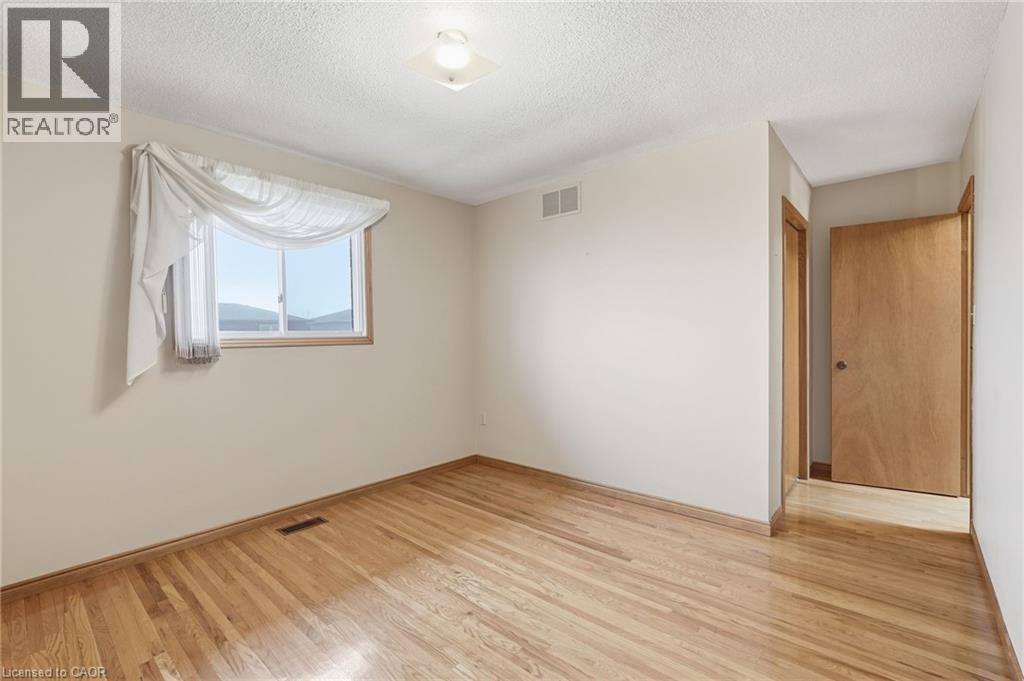 783 Stone Church Road E, Hamilton, ON - Indoor Photo Showing Other Room