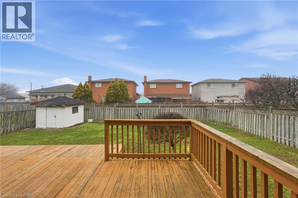 783 Stone Church Road E, Hamilton, ON - Outdoor