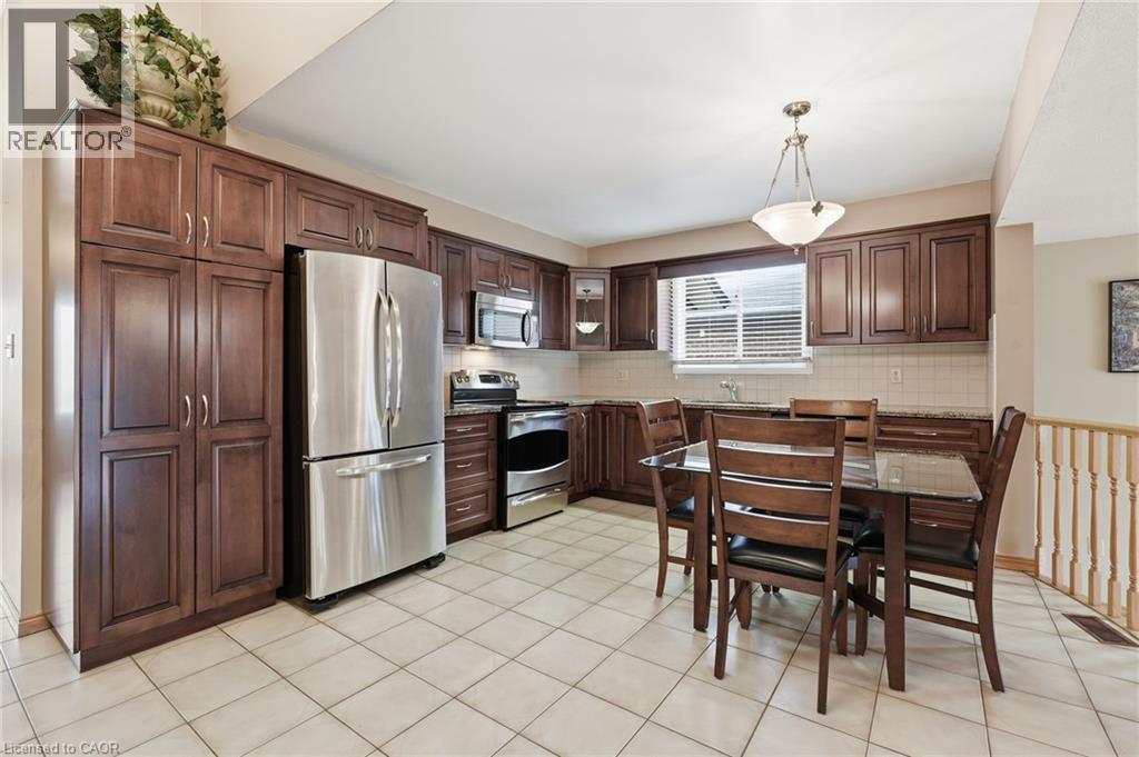 783 Stone Church Road E, Hamilton, ON - Indoor