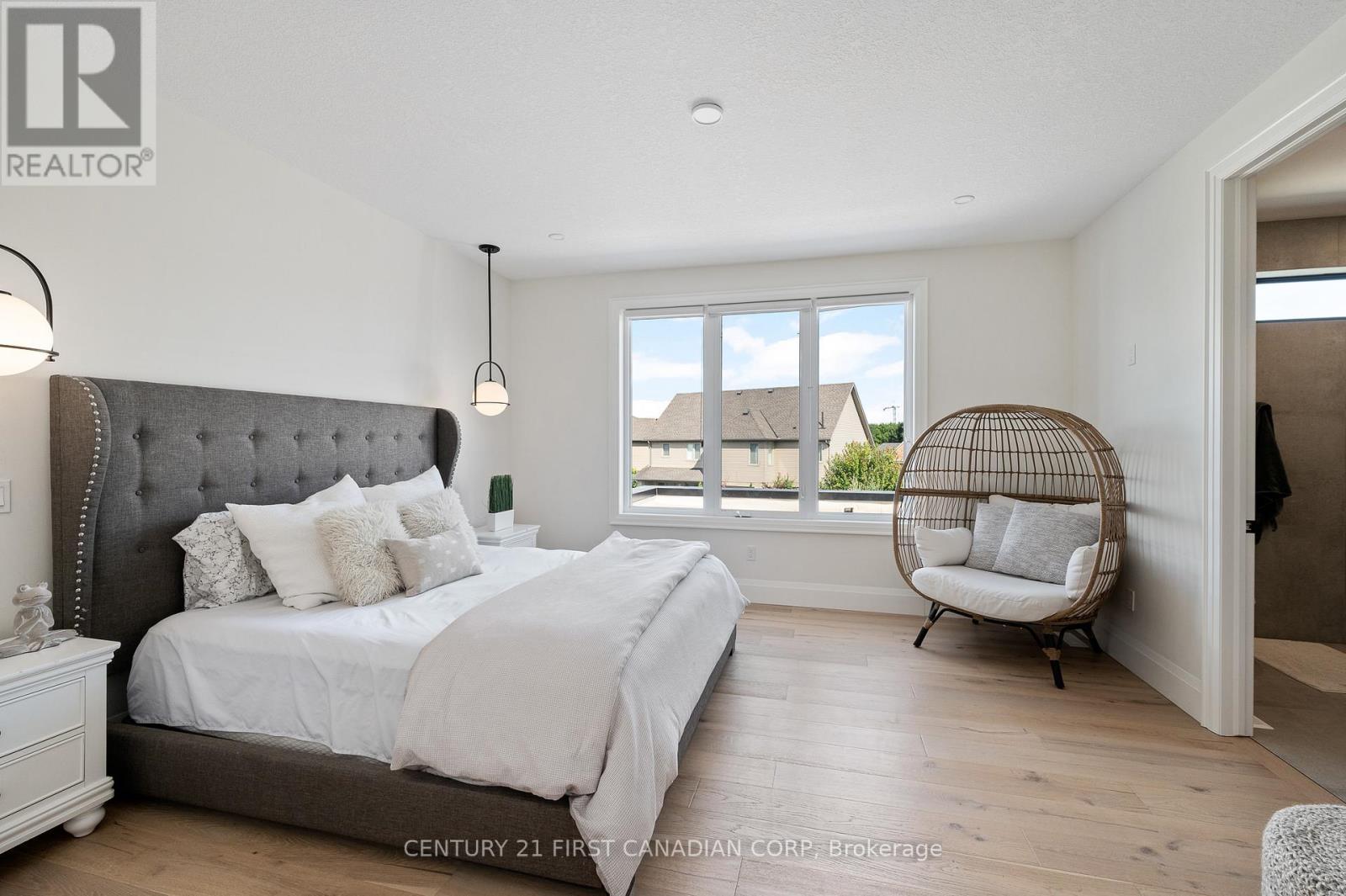 868 White Pine Street, London North (North S), ON - Indoor Photo Showing Bedroom
