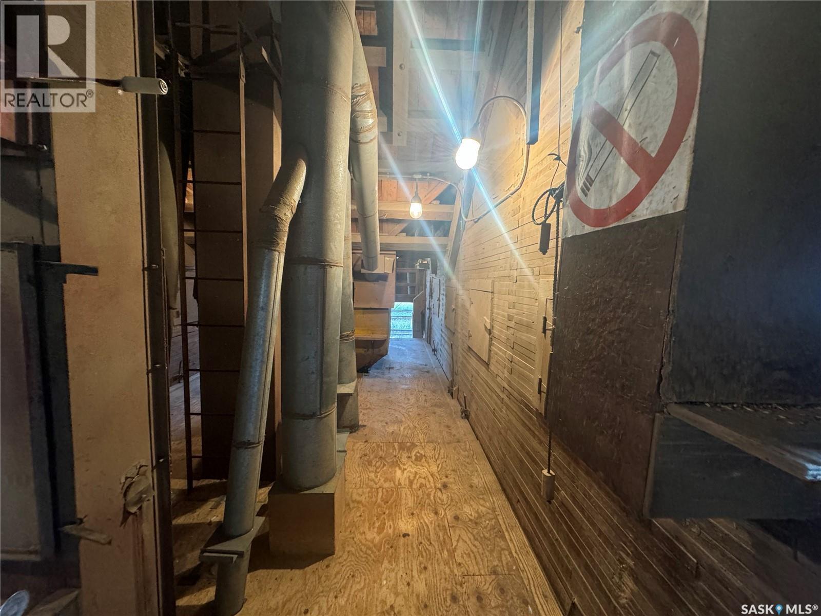 620 Railway Avenue, Conquest, SK