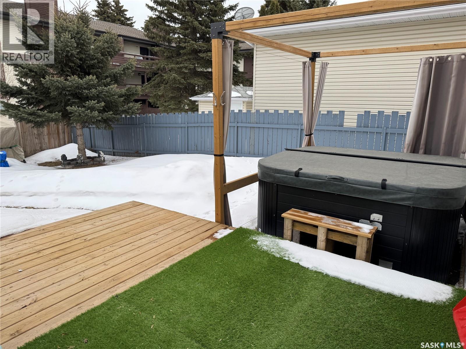 132 Barber Crescent, Saskatoon, SK - Outdoor