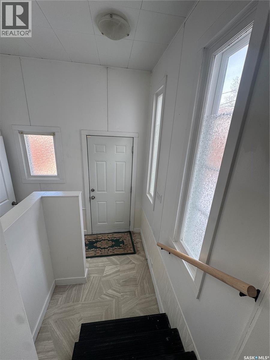 3027 Robinson Street, Regina, SK - Indoor Photo Showing Other Room