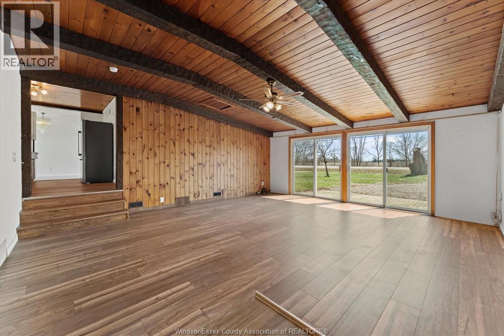 5740 Baseline Road, Windsor, ON - Indoor Photo Showing Other Room